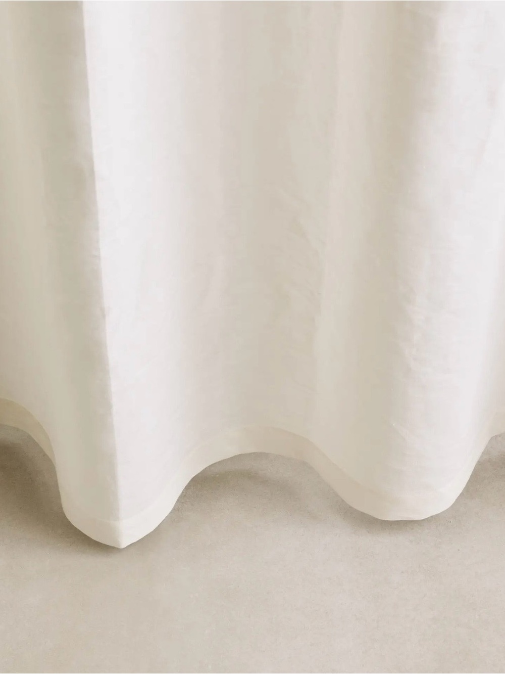 NWOT Quince European Linen Shower Curtain, 72 X 72 (Ivory) - Picture 4 of 5